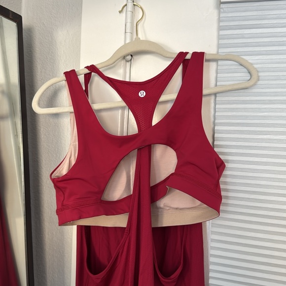 NWT Lululemon Red Sleeveless Athletic Tank Top size 12 - Picture 4 of 4
